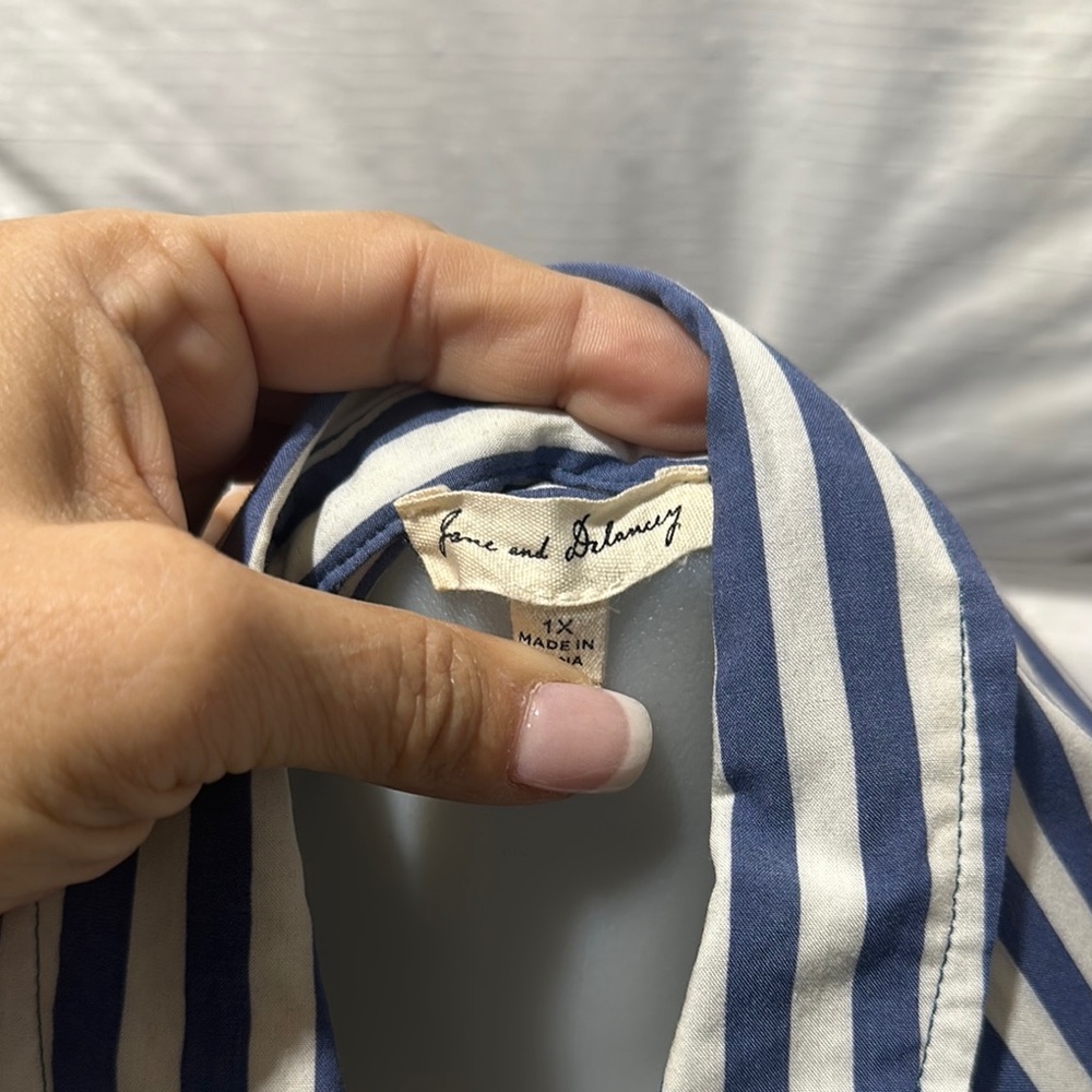 JANE AND DELANCEY Women's Blue Striped Shirt - Picture 2 of 3